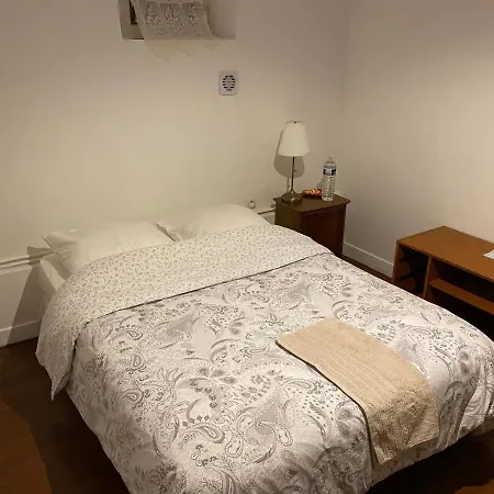 Lalanie Séjour chez l'habitant Savigny-sur-Orge